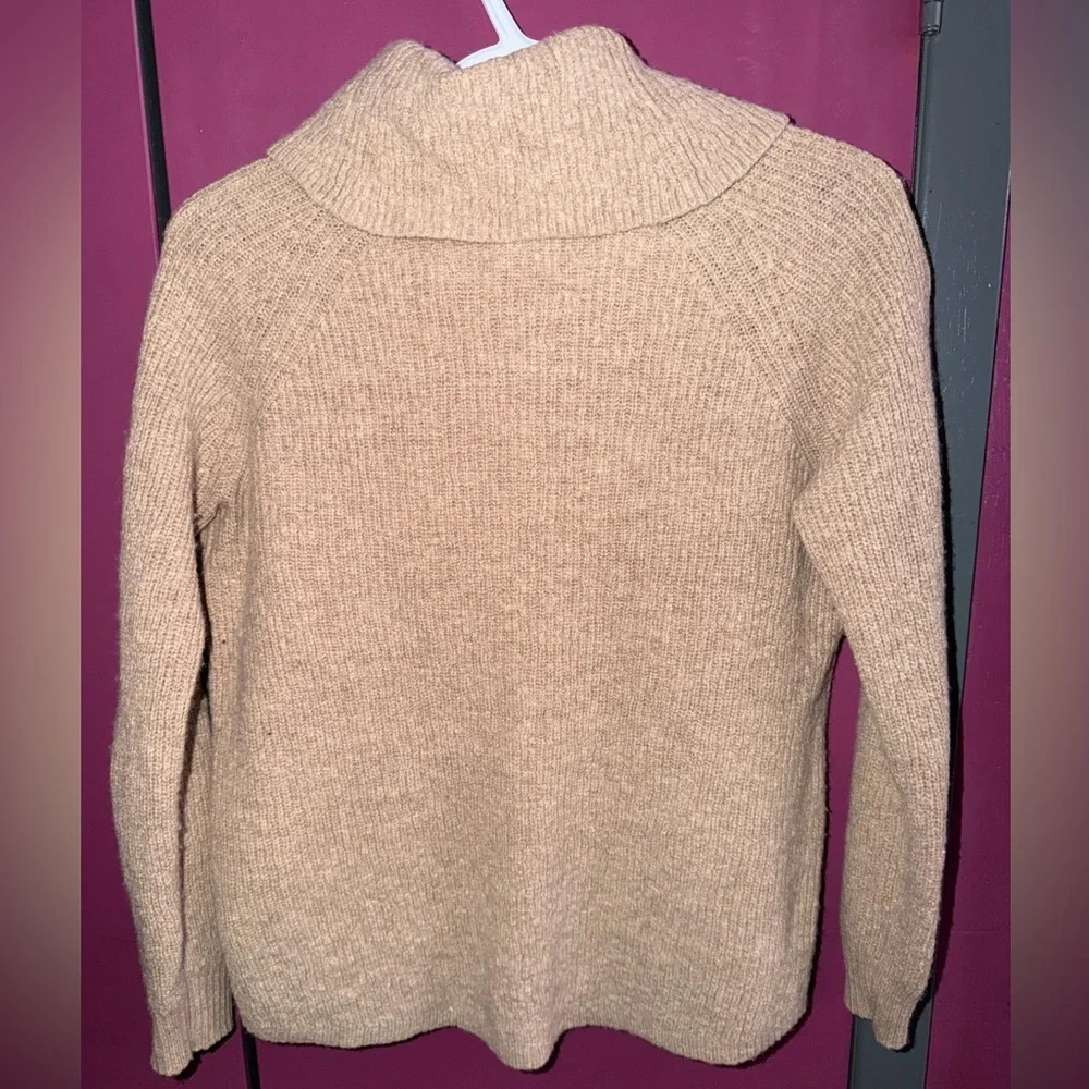 Woman’s Wool Tahari Tan Cowl Neck Sweater - Picture 2 of 6
